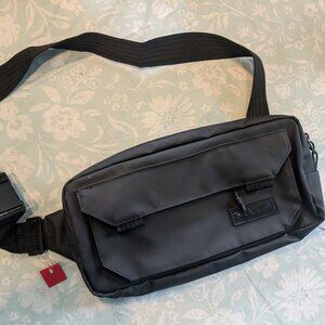 Black Under Armour Triumph CrossBody bag